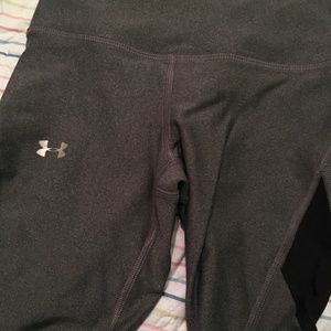 Under armor 3/4 length leggings